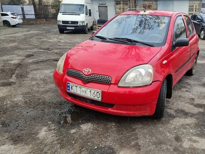 Toyota Yaris 1.0 benzyna 5d