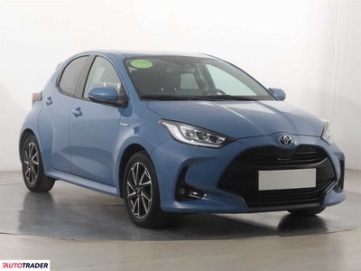 Toyota Yaris 1.5 97 KM 2021r. (Piaseczno)