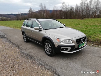 Volvo XC70 III D5 AWD Momentum 215Ps