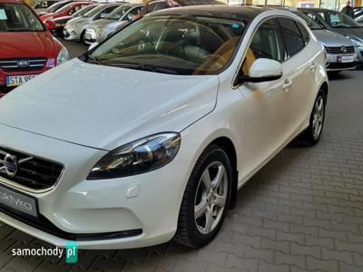 Volvo V40 II