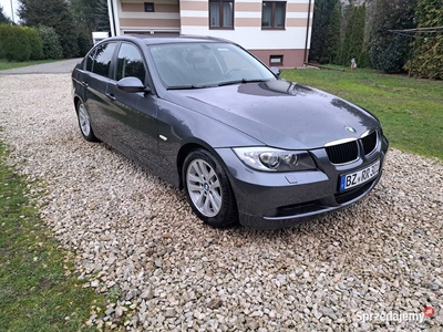 BMW E90 320i 2.0 benzyna