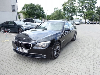 BMW Seria 7 F01 Sedan 750i 407KM 2009