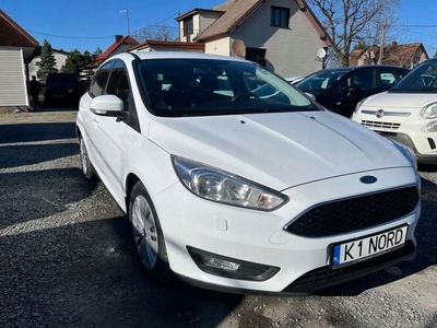 Ford Focus III Sedan Facelifting 1.6 TDCi 95KM 2014