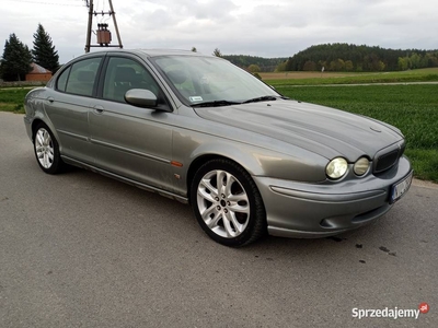 Jaguar S-type 2.5 z LPG. Napęd 4x4