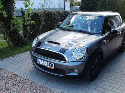 Mini Mini R56 Hatchback 1.6 i 16V Turbo 175KM 2009