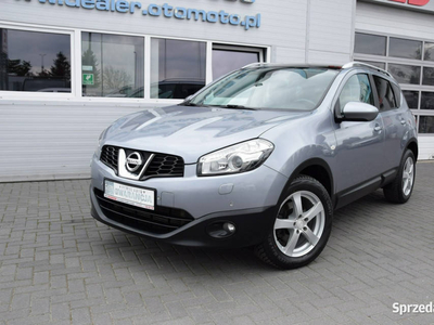 Nissan Qashqai 2.0 dci 4x4 Xenon Panoramadach Skóra Navi Kamera BOSE 208 t…