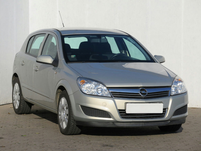 Opel Astra 2010 1.6 16V 204765km Hatchback