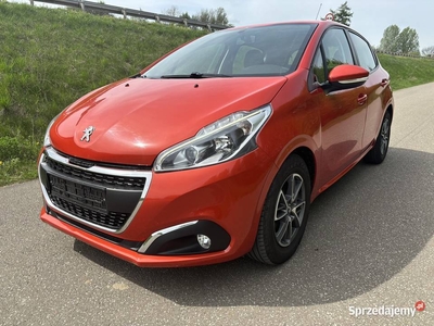 Peugeot 208 1.6 diesel , poliftowy , niski przebieg