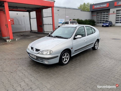 Renault Megane 1.4 benzyna / brak rdzy