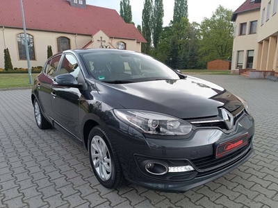 Renault Megane III Hatchback Facelifting 2013 1.6 16V 110KM 2014