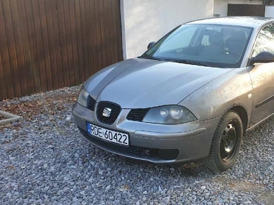 Seat cordoba 1.4 TDI, świeży przegląd, 2 komplety kół