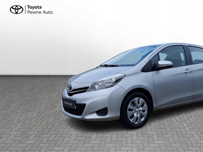 Toyota Yaris III Hatchback 5d 1.0 VVT-i 69KM 2012