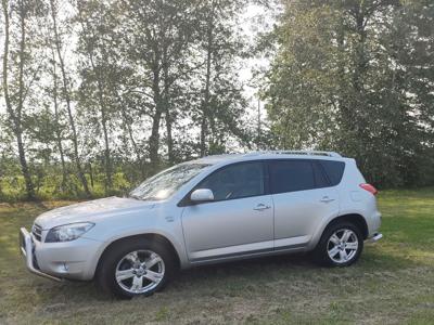 Toyota rav4 2,2 177 km