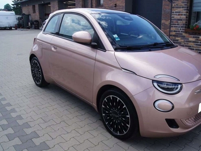 Fiat 500 II Hatchback Electric 37 kW 118KM 2022