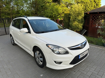 Hyundai i30 I CW Facelifting 1.6 CRDi 90KM 2011