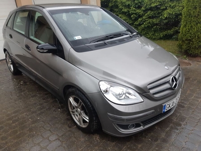 Mercedes B