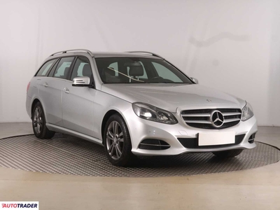 Mercedes E-klasa 2.1 134 KM 2014r. (Piaseczno)