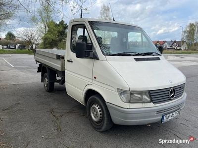 Mercedes sprinter 208