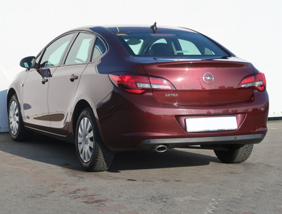 Opel Astra 2018 1.4 T LPG 99393km Sedan