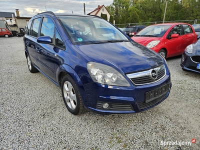 Opel Zafira 1.6 benzyna 105 KM 2005 rok zadbana 7 odobowa