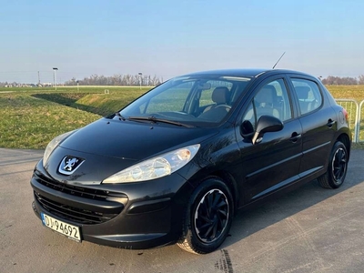 Peugeot 207 Hatchback 5d 1.4 16V 88KM 2006