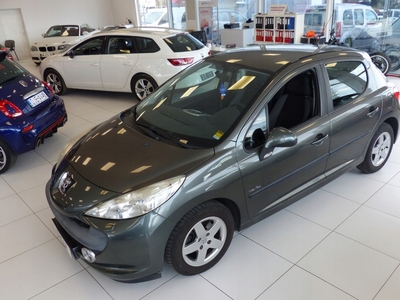 Peugeot 207 Hatchback 5d 1.4 VTi 95KM 2008