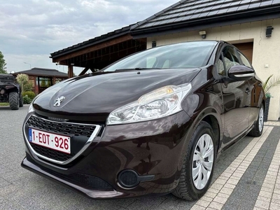 Peugeot 208 I Hatchback 3d 1.2 VTI 82KM 2013