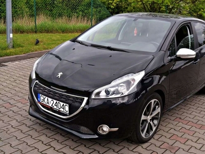 Peugeot 208 I Hatchback 3d 1.2 VTI 82KM 2014