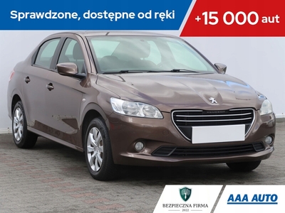 Peugeot 301 Sedan 1.2 VTi 72KM 2013