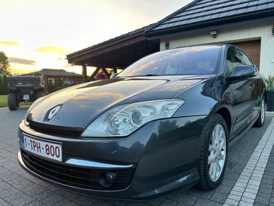 Renault Laguna III Hatchback 2.0 dCi 150KM 2008