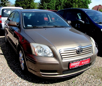 Toyota Avensis II 2004