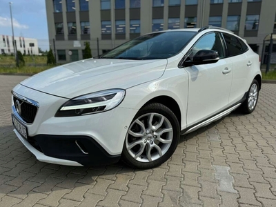 Volvo V40 II Hatchback Facelifting 1.5 T3 152KM 2018