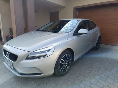 Volvo V40 II Hatchback Facelifting 2.0 D3 150KM 2019