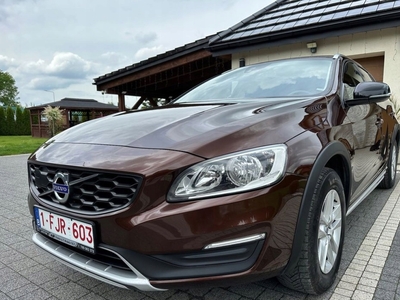 Volvo V60 I Kombi Facelifting 2.0 D3 DRIVE-E 150KM 2018