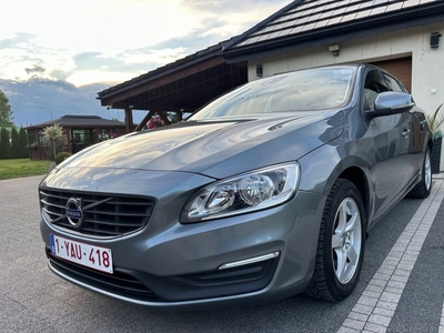 Volvo V60 I Kombi Facelifting 2.0 T3 DRIVE-E 152KM 2018