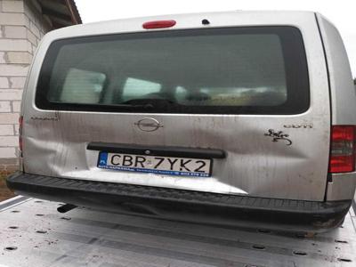Opel Combo uszkodzone