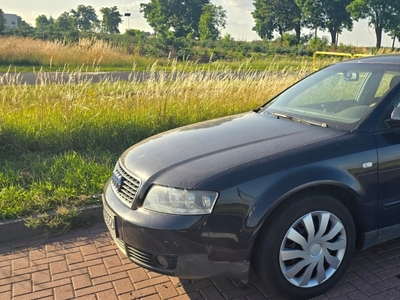 Audi A4 B6 Sedan 2.0 20V 131KM 2001