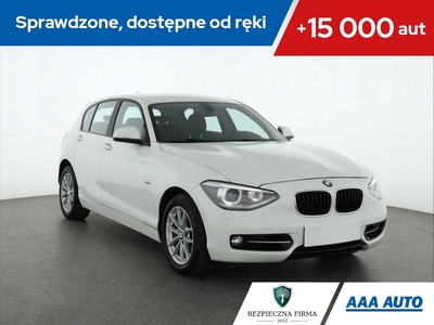 BMW Seria 1 F20-F21 Hatchback 5d 118i 170KM 2013