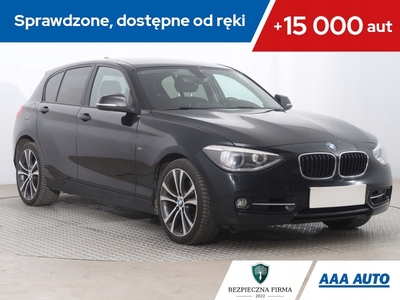 BMW Seria 1 F20-F21 Hatchback 5d 118i 170KM 2014