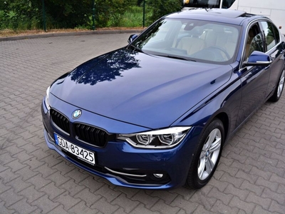 BMW Seria 3 320d xDrive Sport-Aut Sport Line