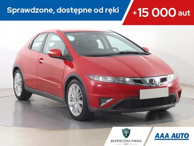 Honda Civic VIII Hatchback 3d 1.8 i-VTEC 140KM 2009