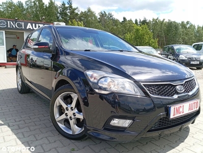 Kia Ceed I Hatchback 5d Facelifting 1.6 CRDi VGT 128KM 2012