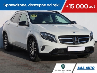 Mercedes GLA I Off-roader 2.0 250 211KM 2014