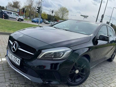 Mercedes Klasa A W176 Hatchback 5d Facelifting 200 d 136KM 2016