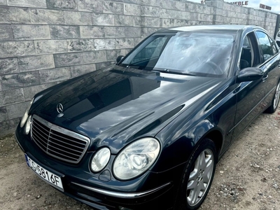 Mercedes Klasa E W211 Sedan W211 2.1 (200 CDI) 122KM 2003