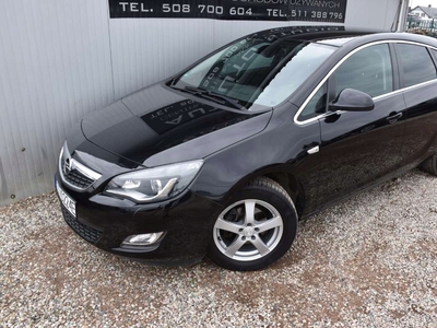 Opel Astra J Hatchback 5d 1.4 Turbo ECOTEC 140KM 2011