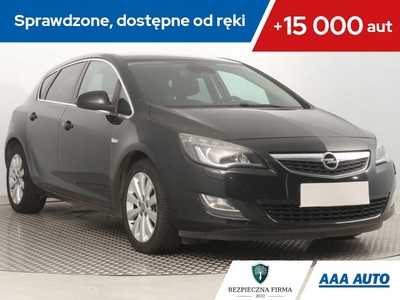 Opel Astra J Hatchback 5d 1.6 Turbo ECOTEC 180KM 2011