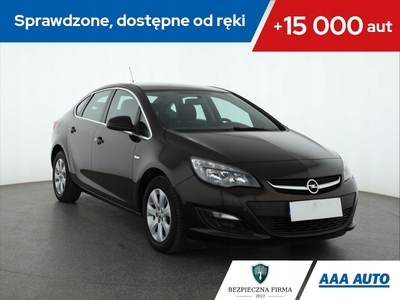 Opel Astra J Sedan 1.4 Turbo ECOTEC 140KM 2017