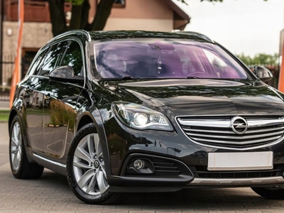 Opel Insignia I Country Tourer 2.0 Turbo Ecotec 250KM 2015