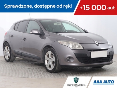 Renault Megane III Hatchback 1.6 16v 110KM 2009